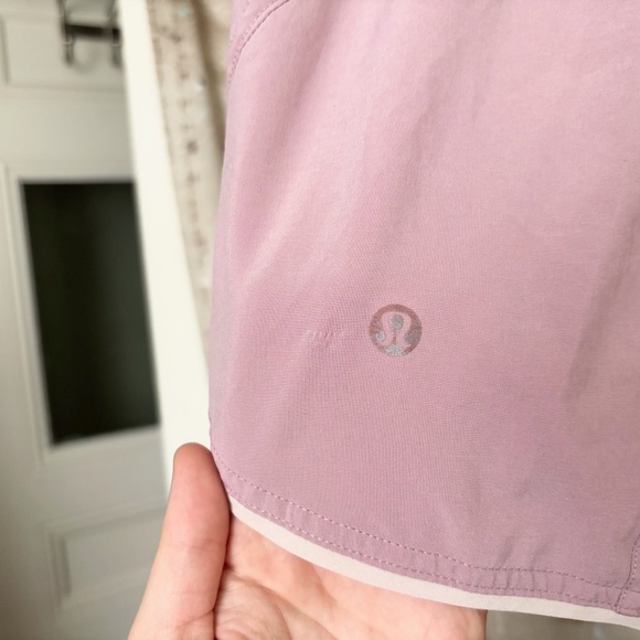 Lululemon Choose a Side Short Reversible 3", Pink Taupe / Bliss - Picture 3 of 8